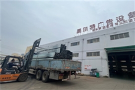 奥尔特候车亭厂家工厂的日常